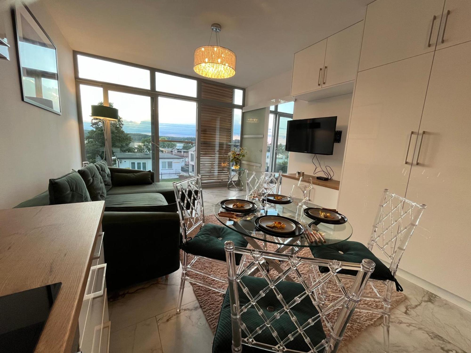 צ'ארזיקובי Apartament Turystyczny Z Widokiem Na Jezioro מראה חיצוני תמונה